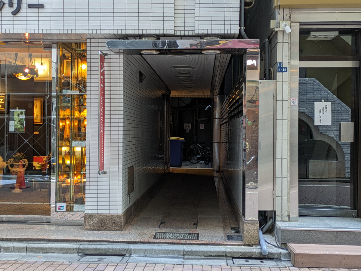 fresh/building/J00100379972_3
