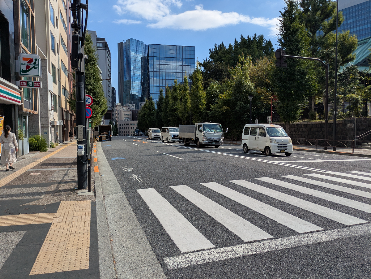 fresh/building/J00100381295_2