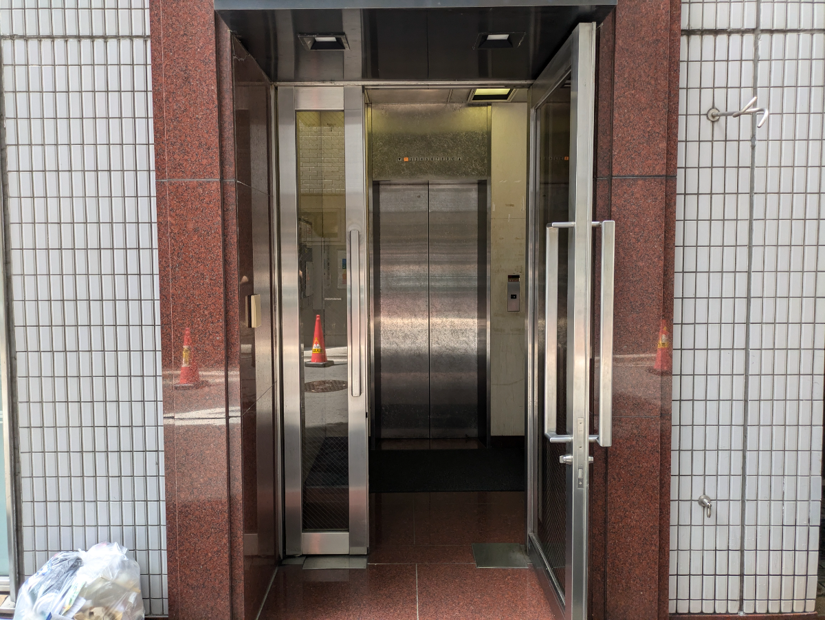 fresh/building/J00100383035_3