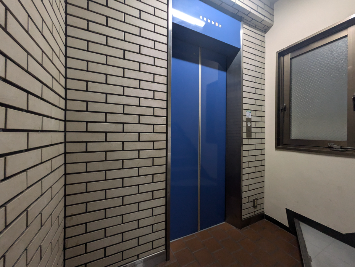 fresh/building/J00100383103_4