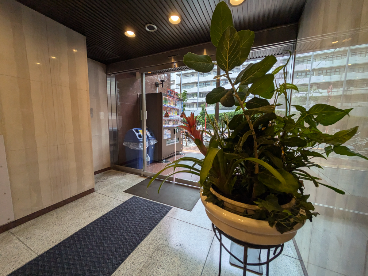 fresh/building/J00100383106_12