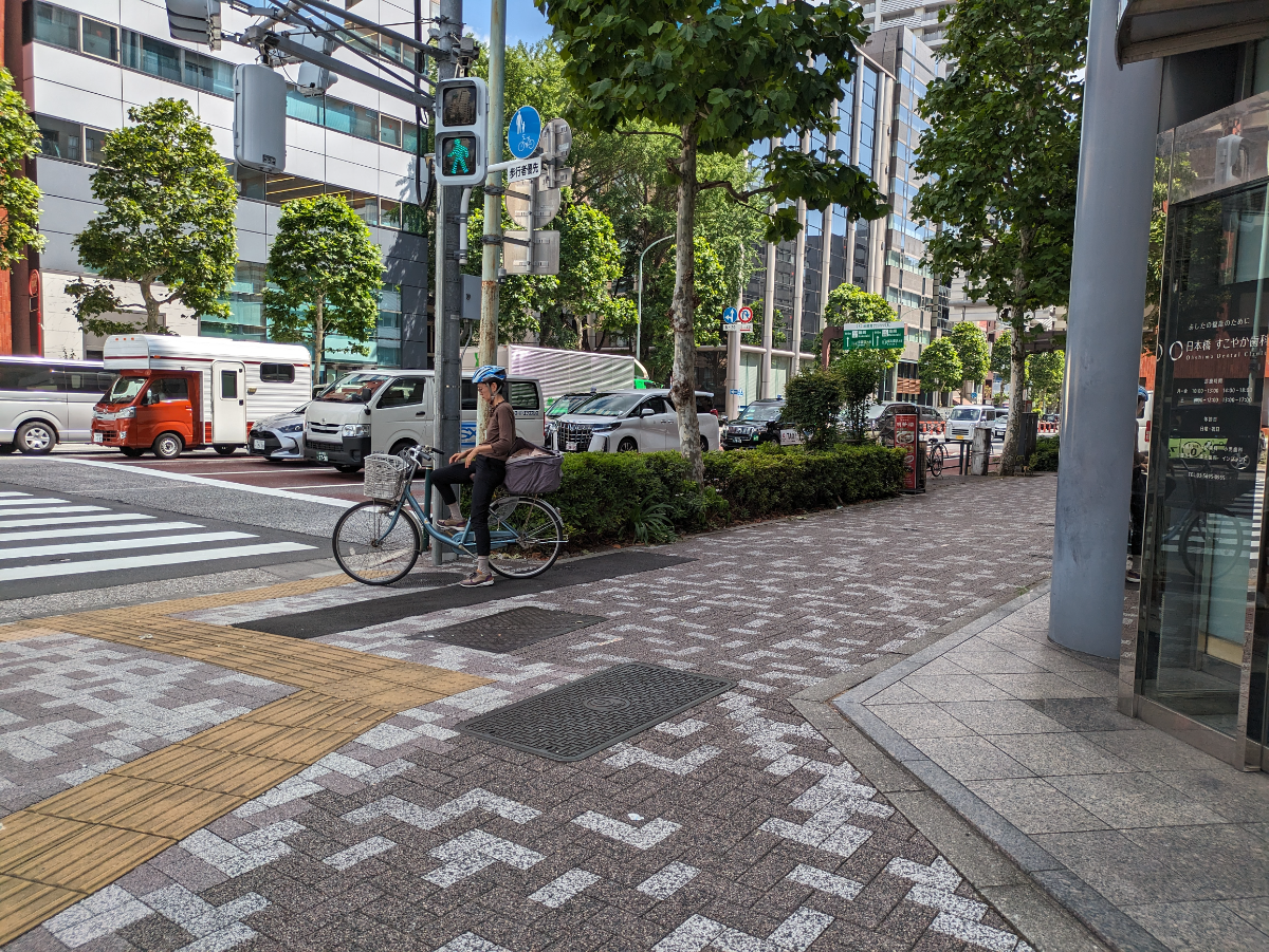 fresh/building/J00100383337_20