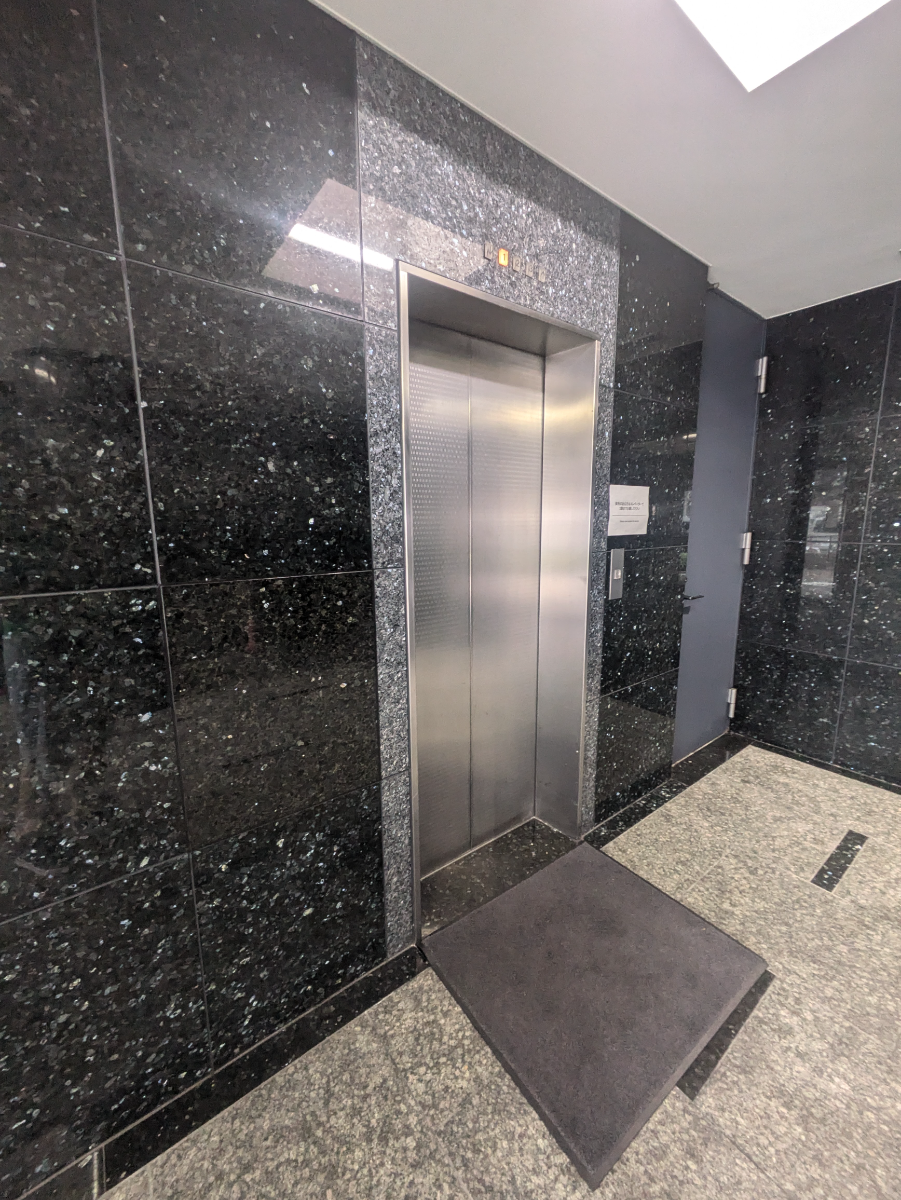 fresh/building/J00100383759_4