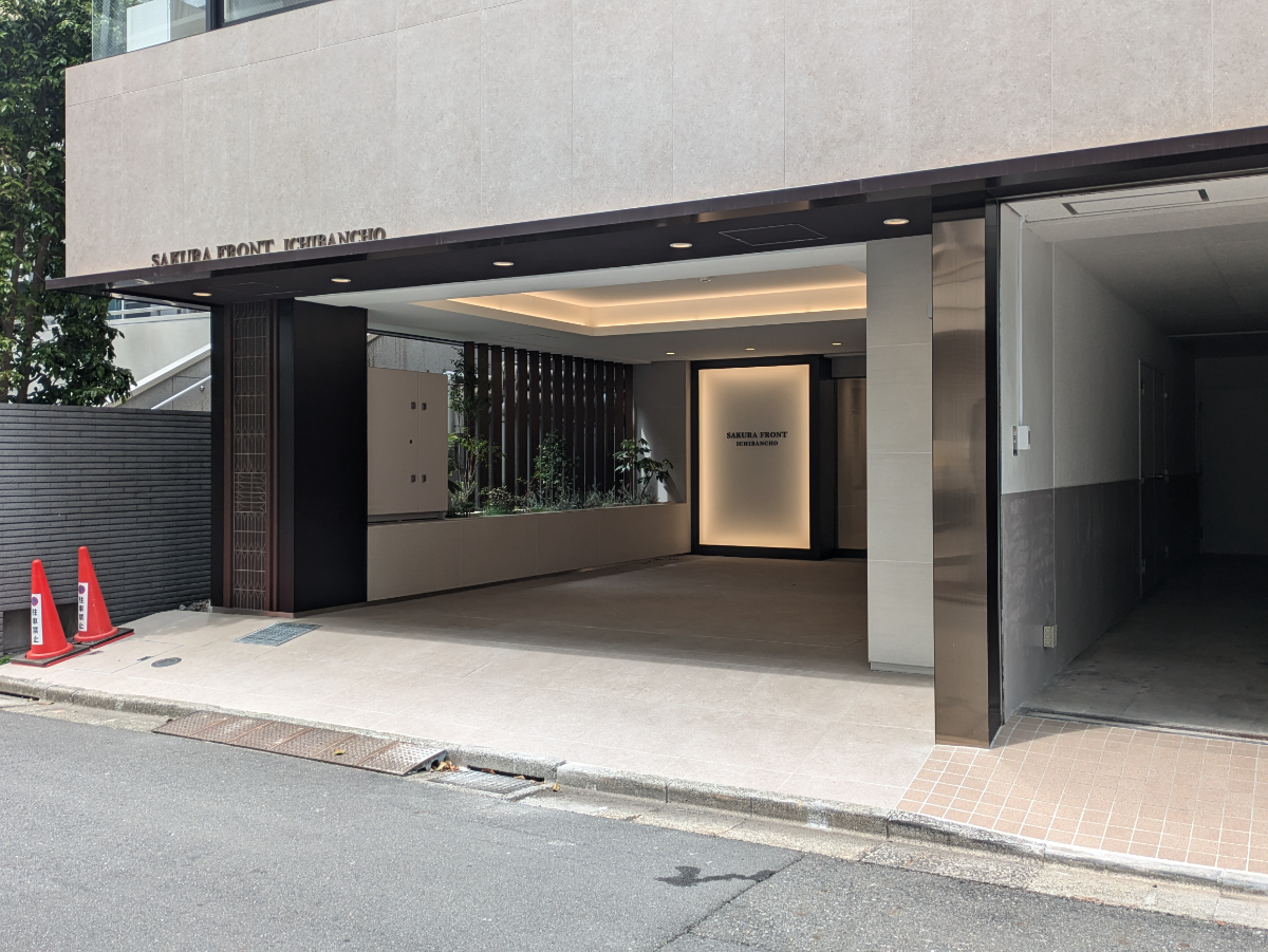fresh/building/J00100383772_3