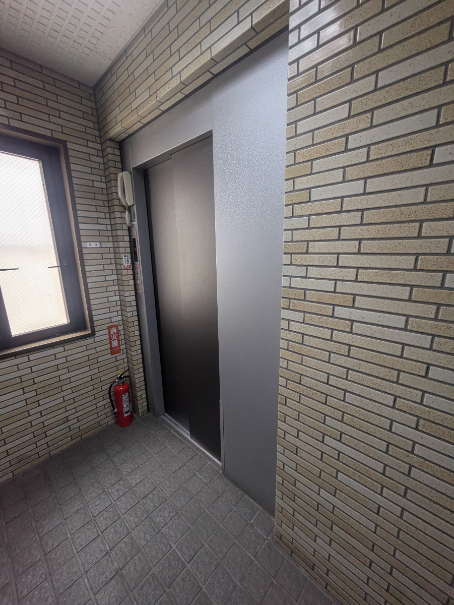 fresh/building/J00100384123_4