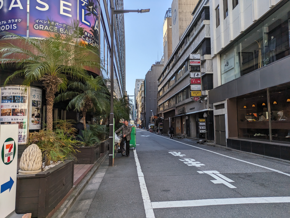 fresh/building/J00100384956_2