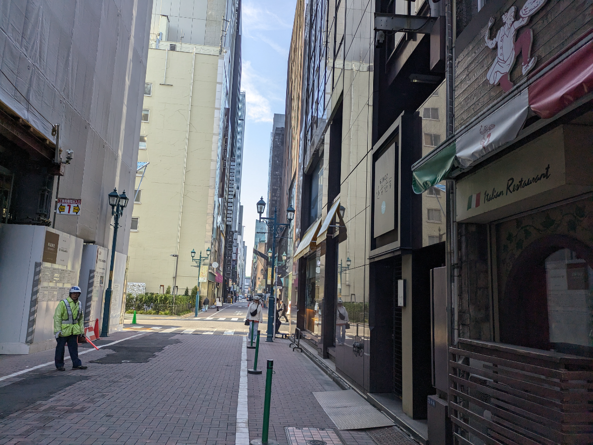 fresh/building/J00100385327_2