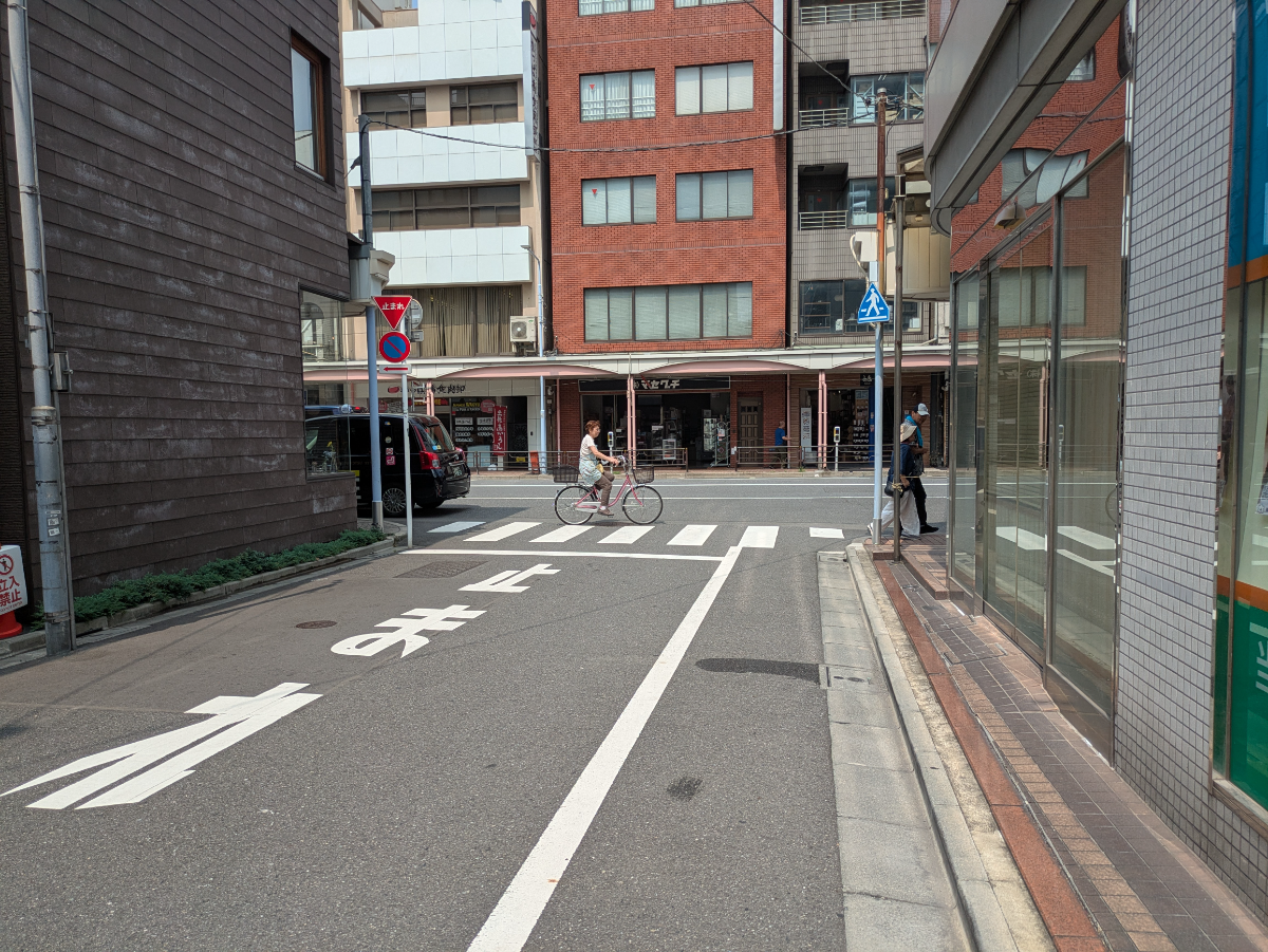 fresh/building/J00100389929_2