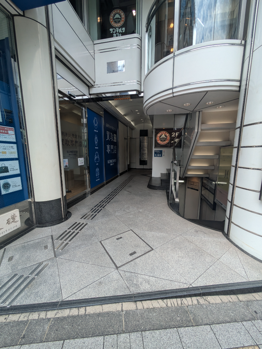 fresh/building/J00100390128_3