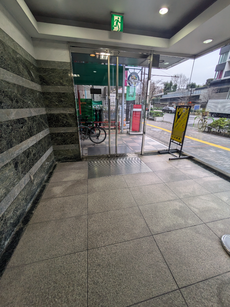 fresh/building/J00100390323_64