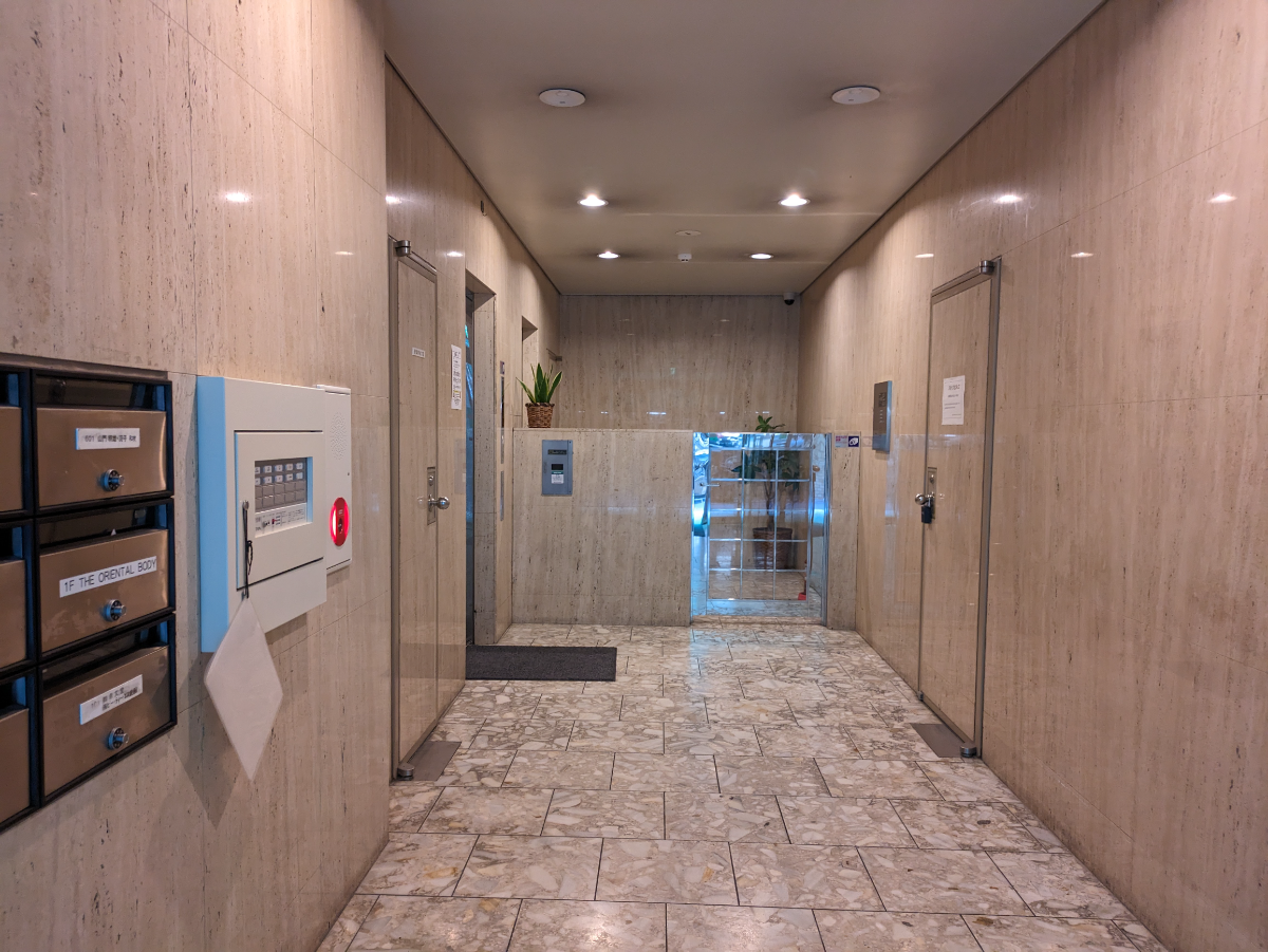 fresh/building/J00100391915_12