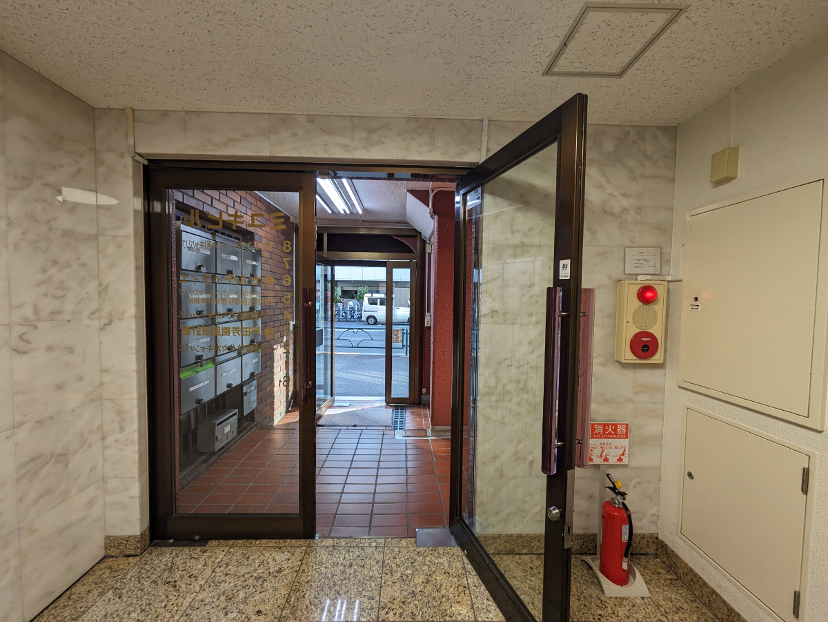 fresh/building/J00100391916_17