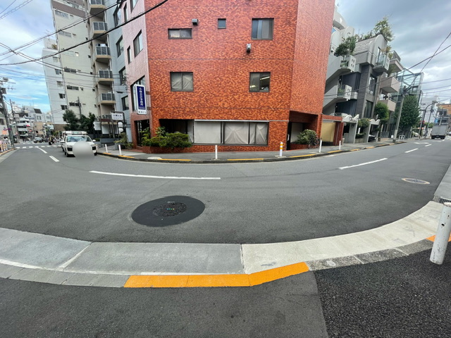 fresh/building/J00100391981_2