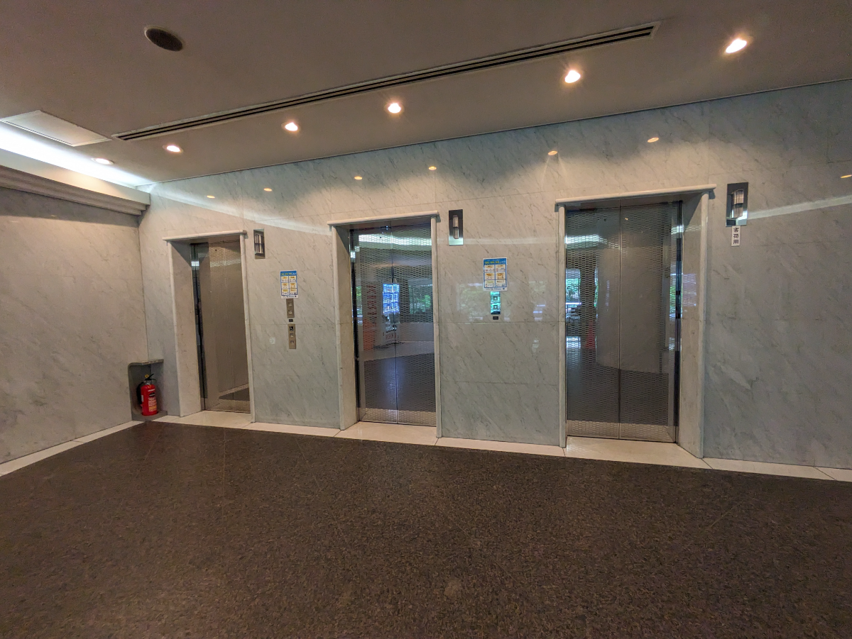 fresh/building/J00100392102_4