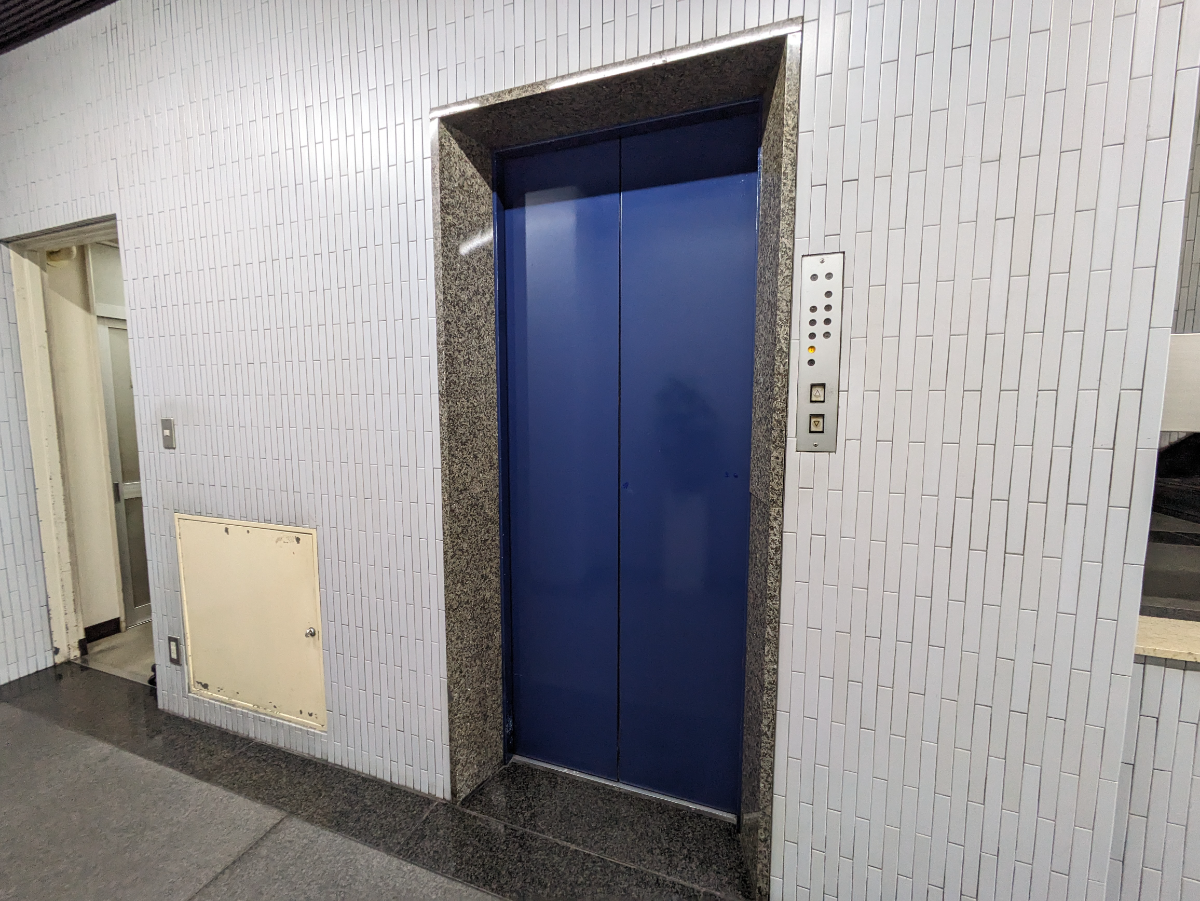 fresh/building/J00100392103_4