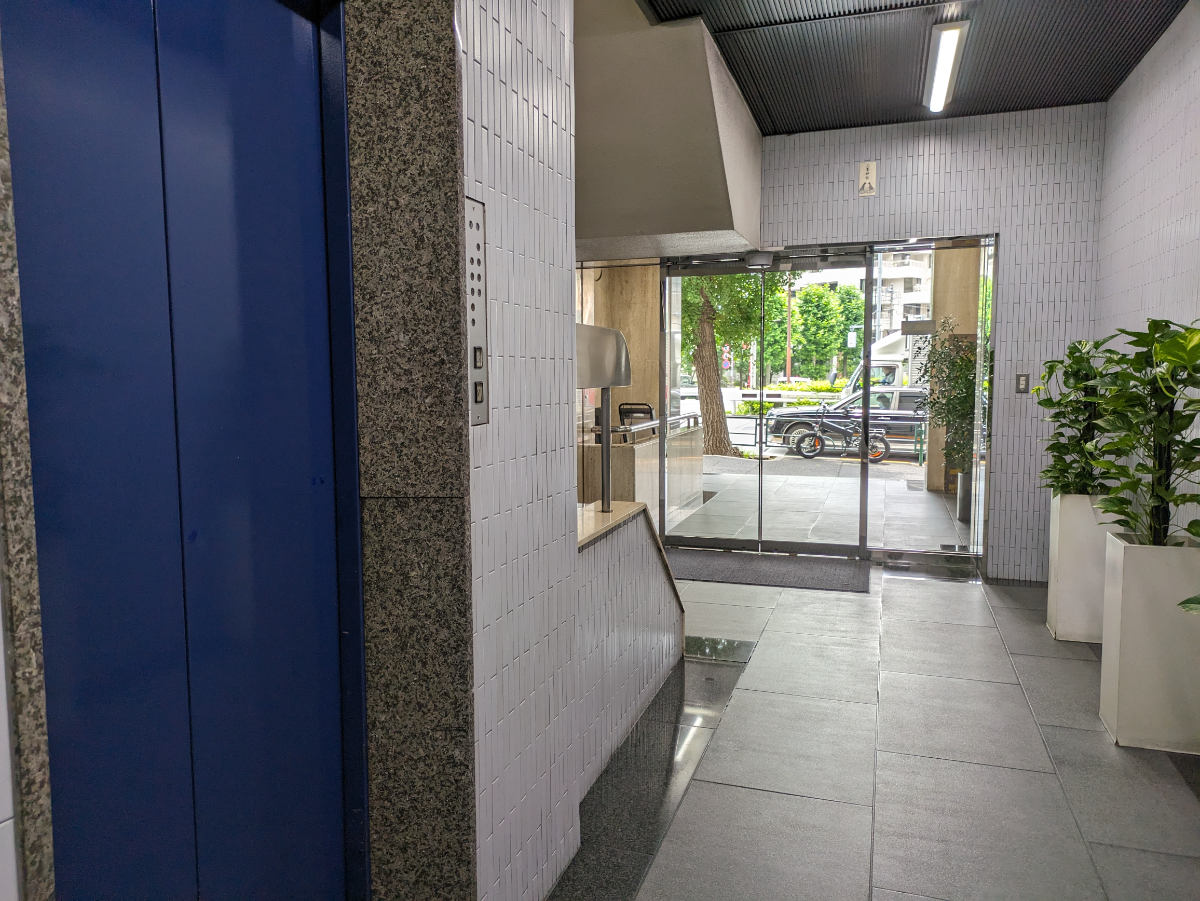 fresh/building/J00100392103_8