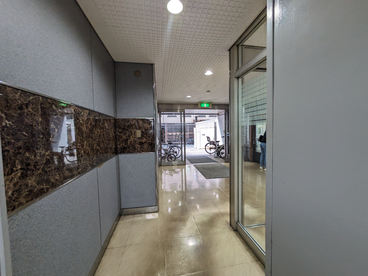 fresh/building/J00100392128_60