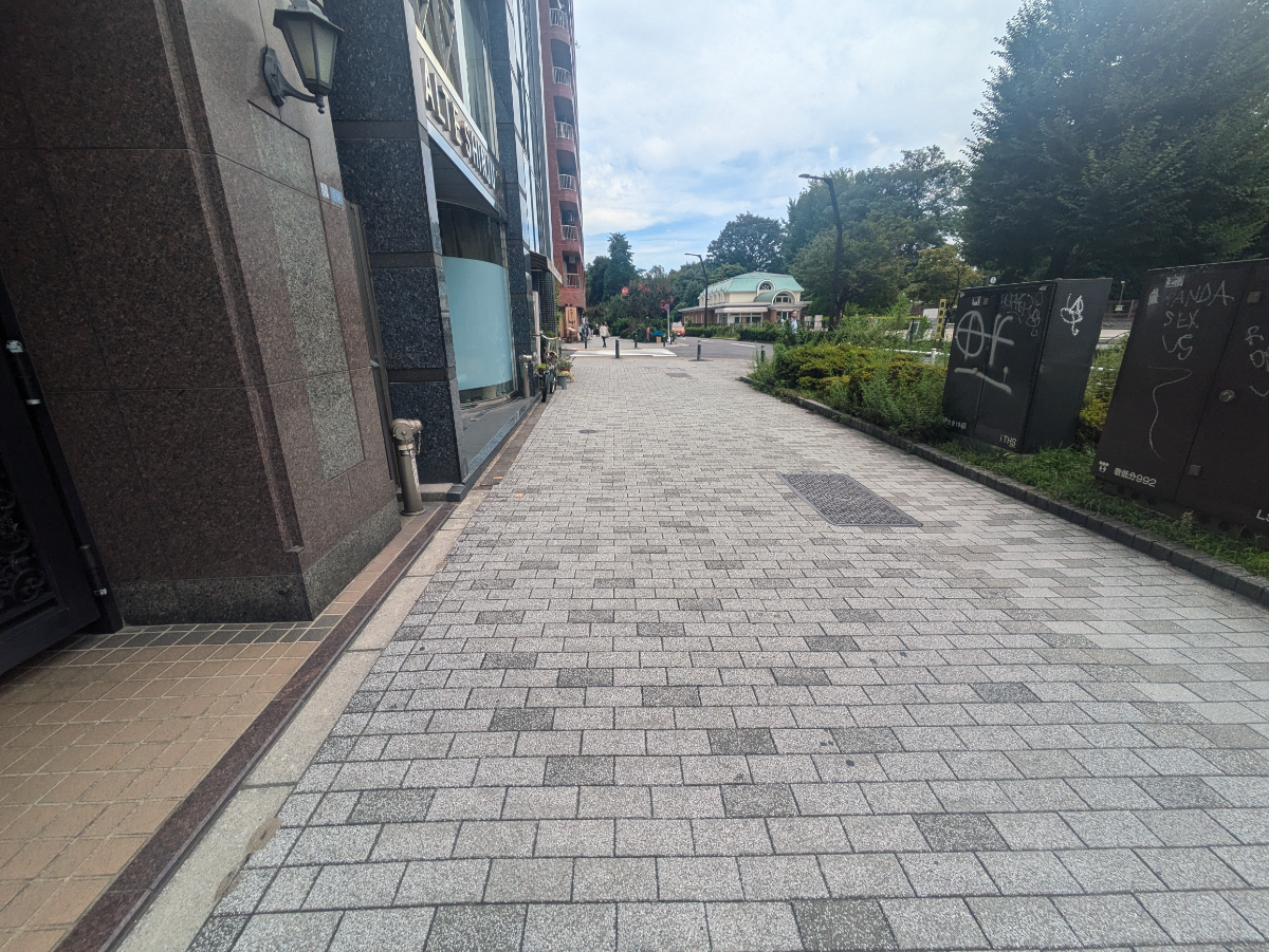 fresh/building/J00100392768_2