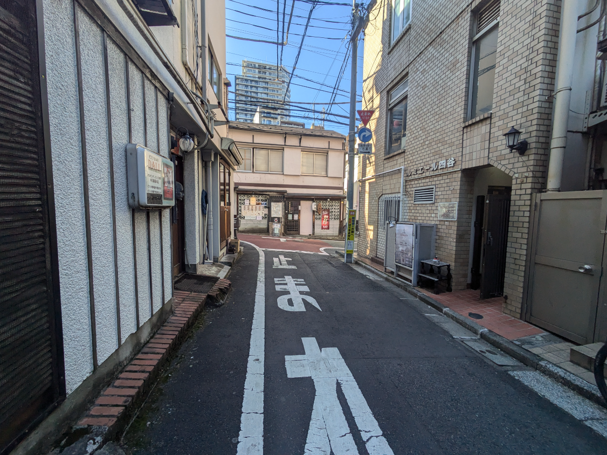 fresh/building/J00100395435_2