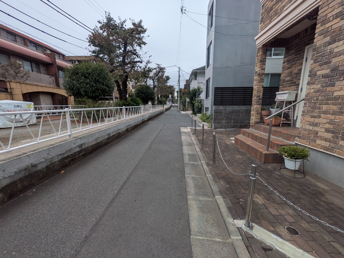 fresh/building/J00100396296_2