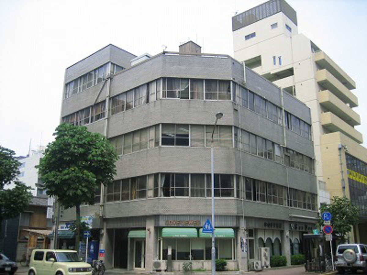 fresh/building/J00100398400_1