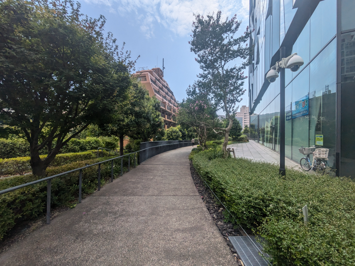 fresh/building/J00100403300_64