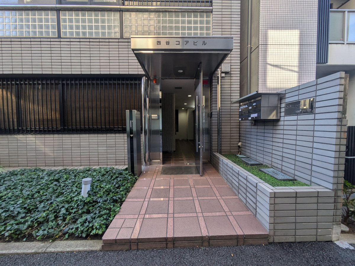 fresh/building/J00100404757_3