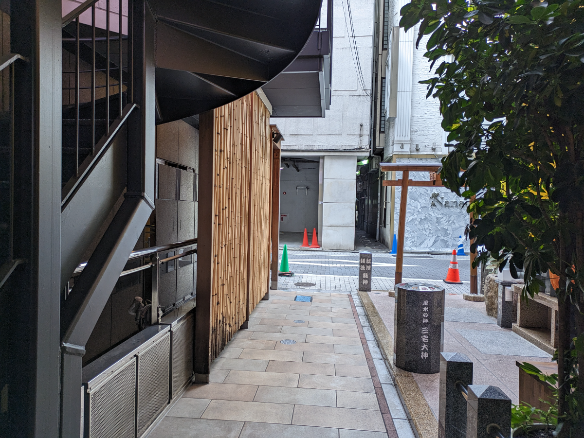 fresh/building/J00100409856_12