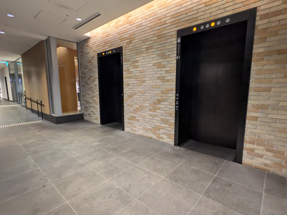 fresh/building/J00100420827_60