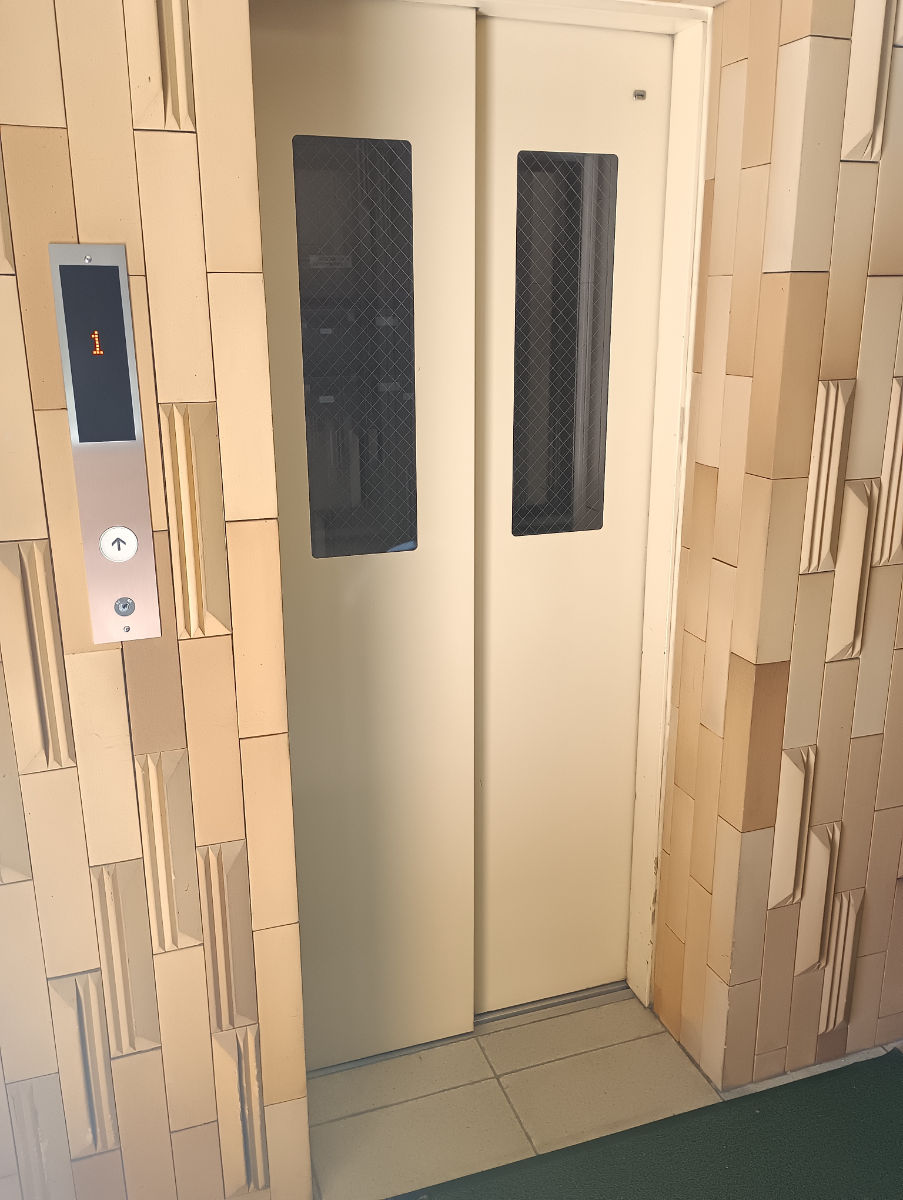 fresh/building/J00100432221_4