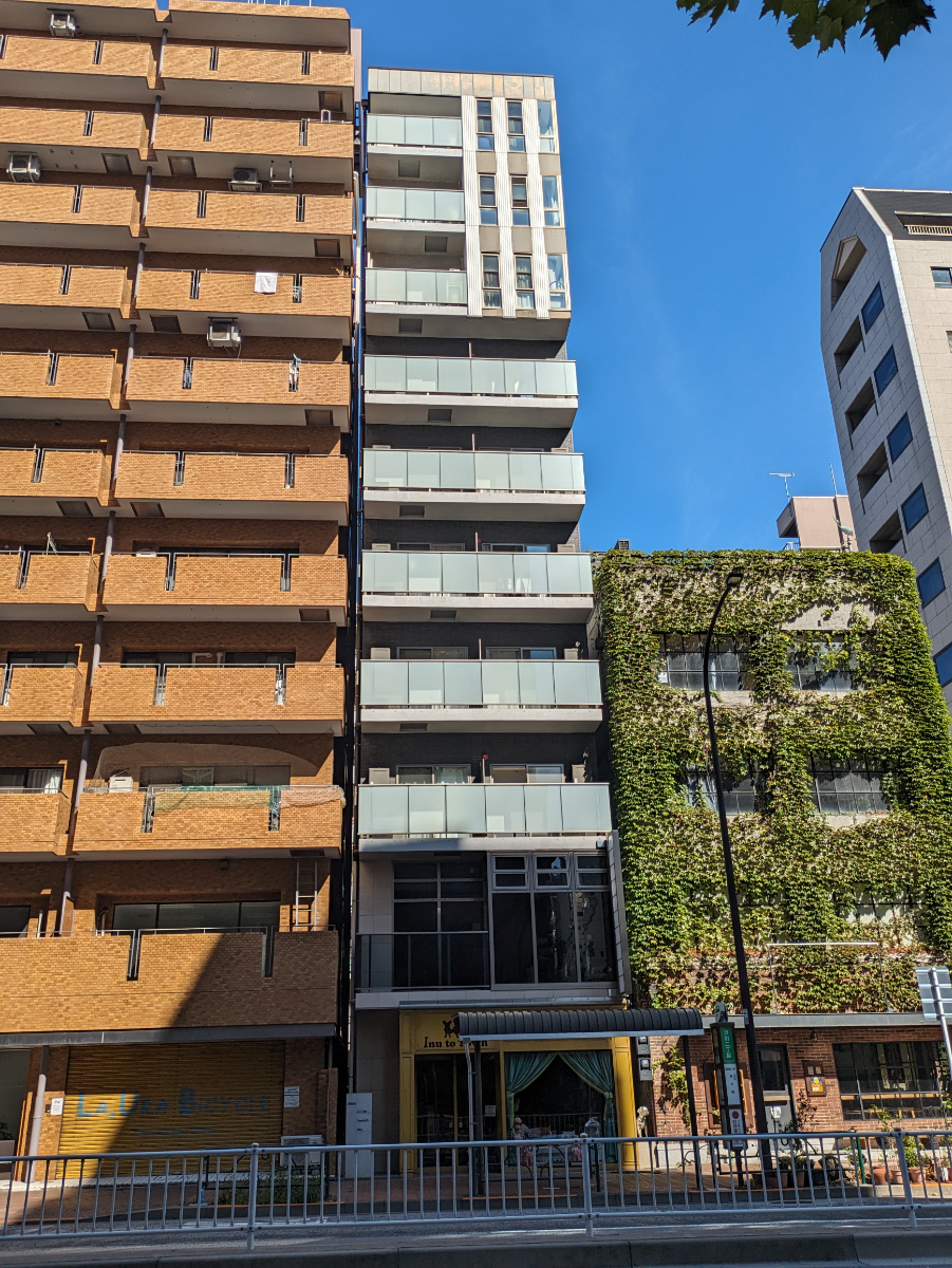 fresh/building/J00100465024_1
