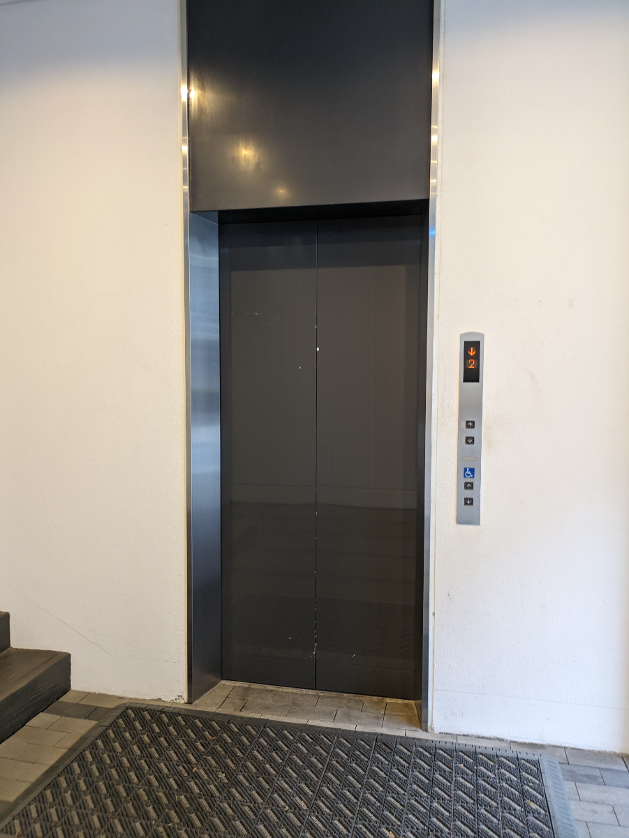 fresh/building/J00100469338_17