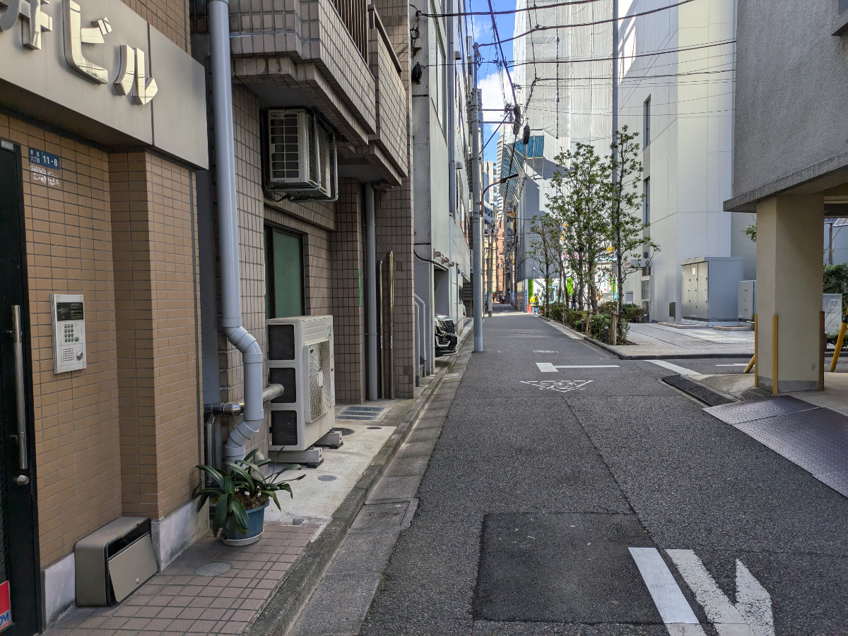 fresh/building/J00100475695_2