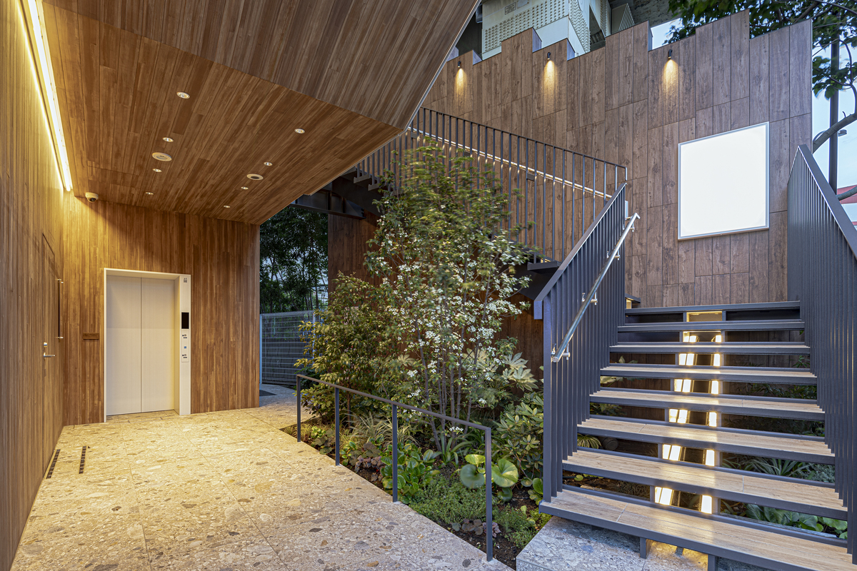 fresh/building/J00100495844_3