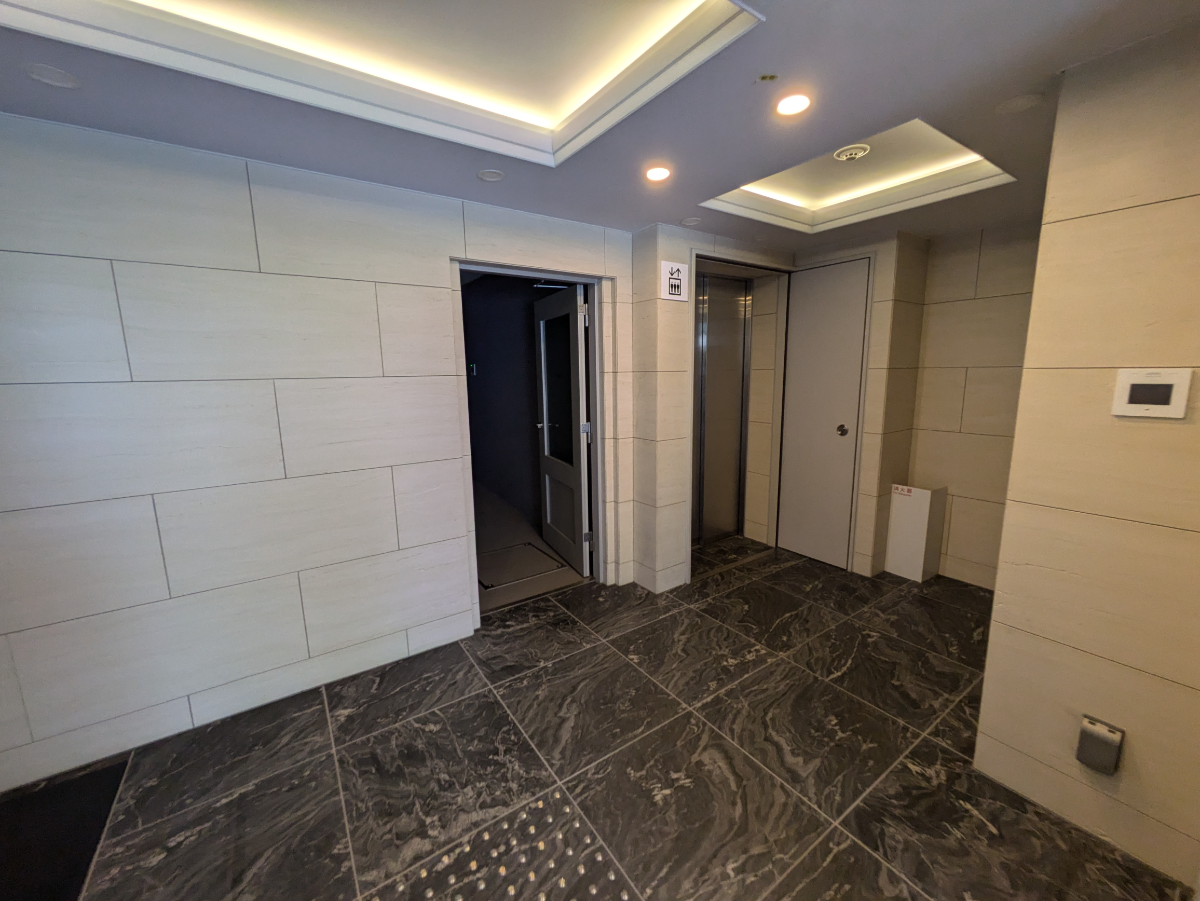 fresh/building/J00100496763_5