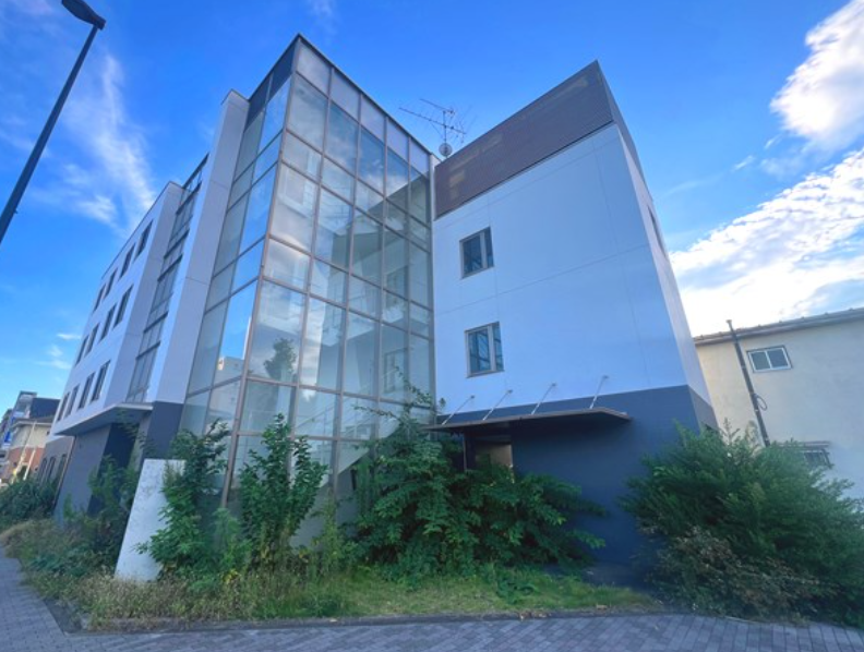 fresh/building/J00100636403_1