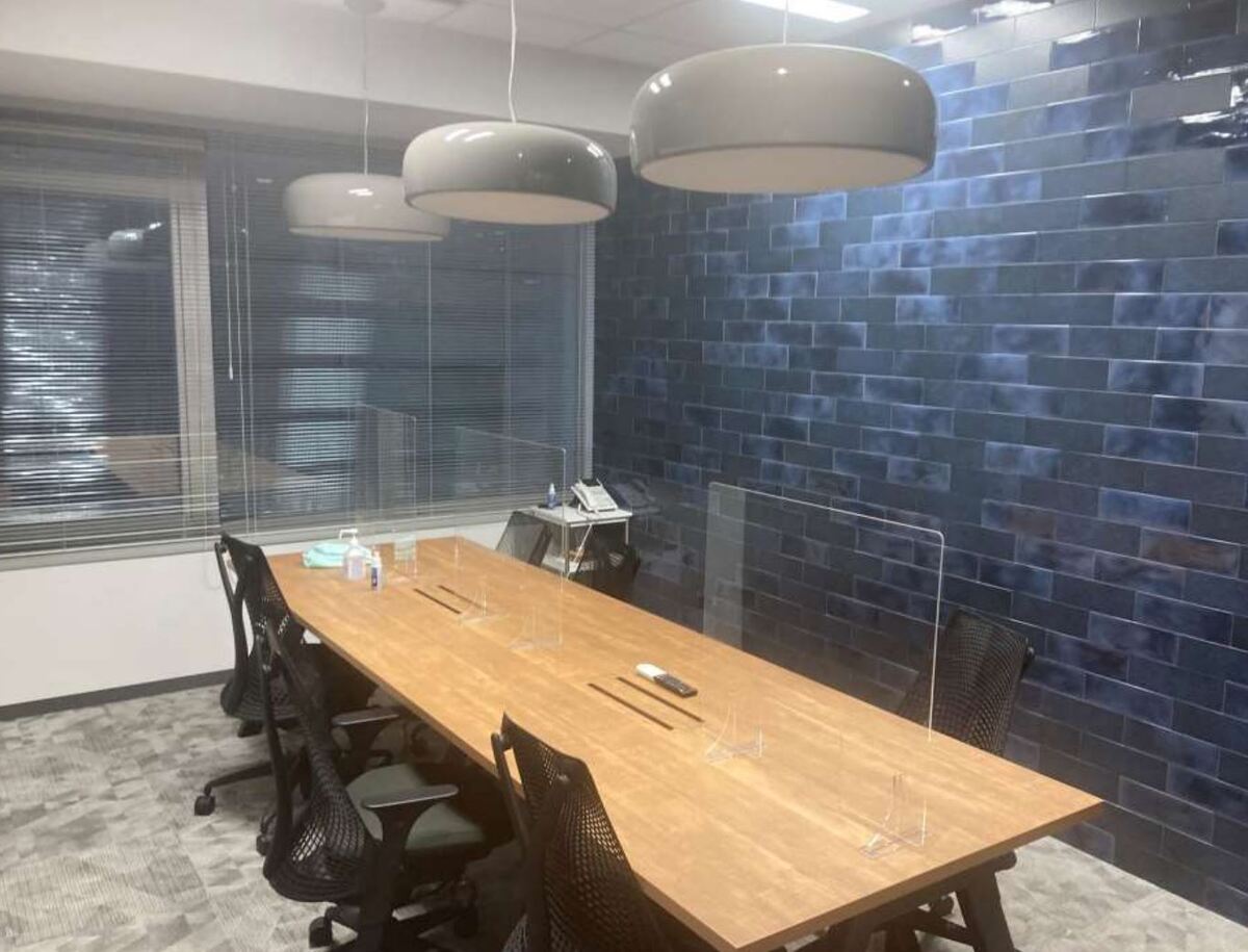 fresh/room/H00102442709_24