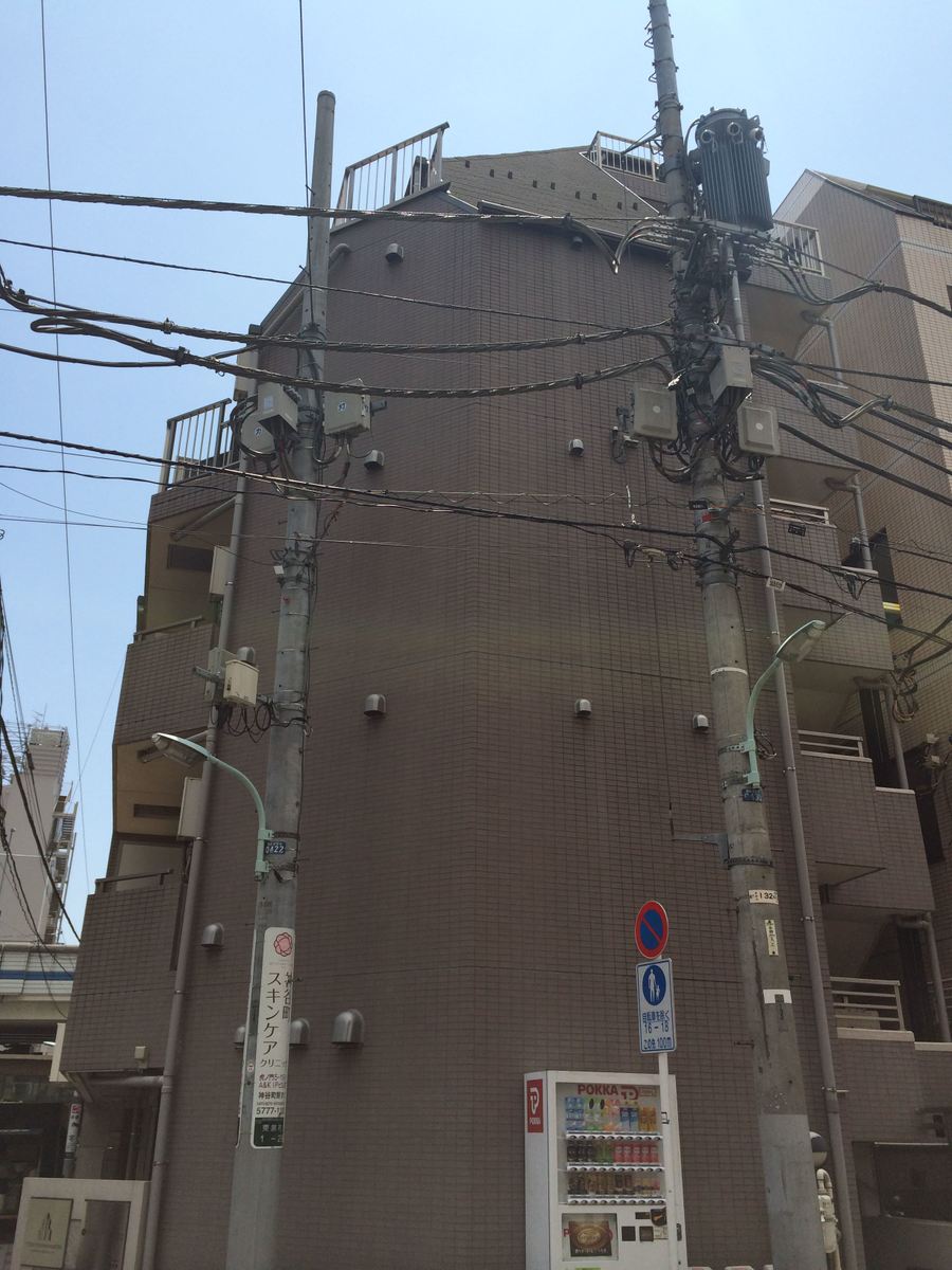 v20230506151909/fresh/building/J00100364693_9