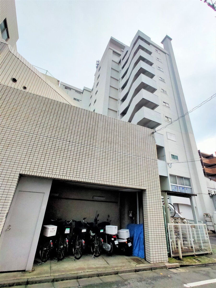v20230817174055/fresh/building/J00100359731_6