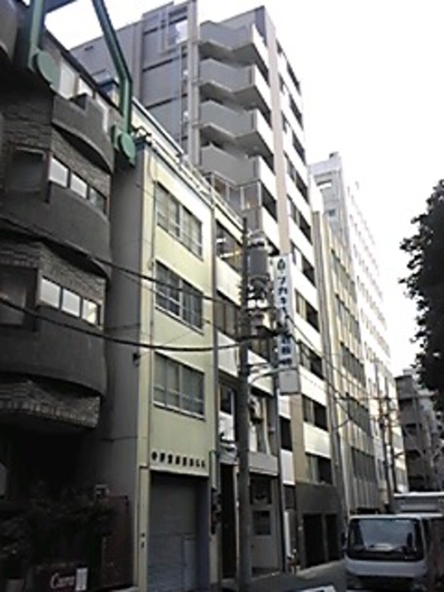 v20240307174051/fresh/building/J00100407583_1