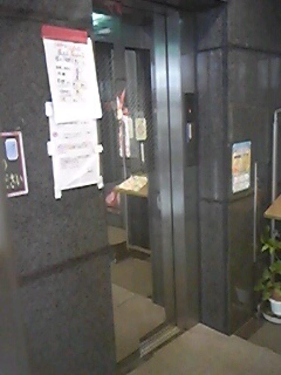 v20240424174055/fresh/building/J00100356998_4
