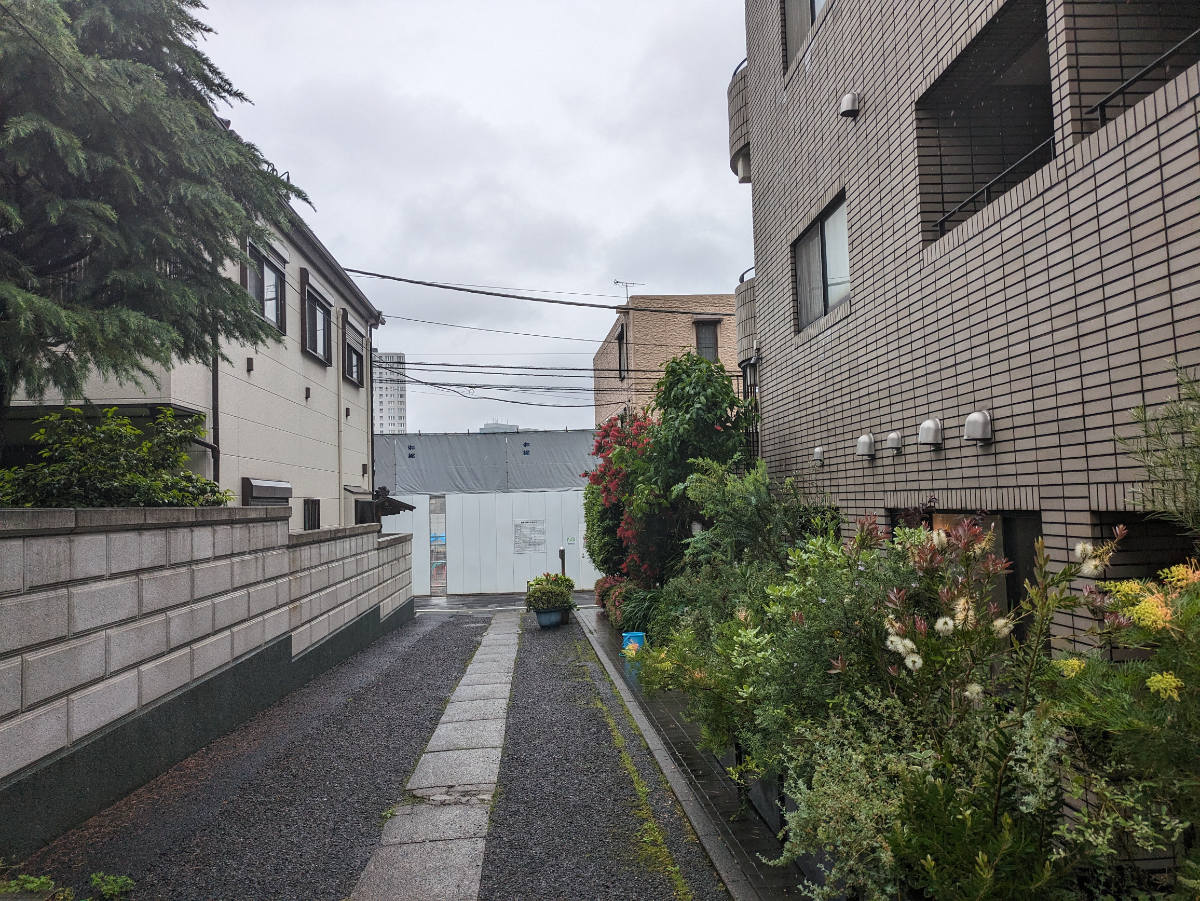 v20240513174100/fresh/building/J00100357057_2