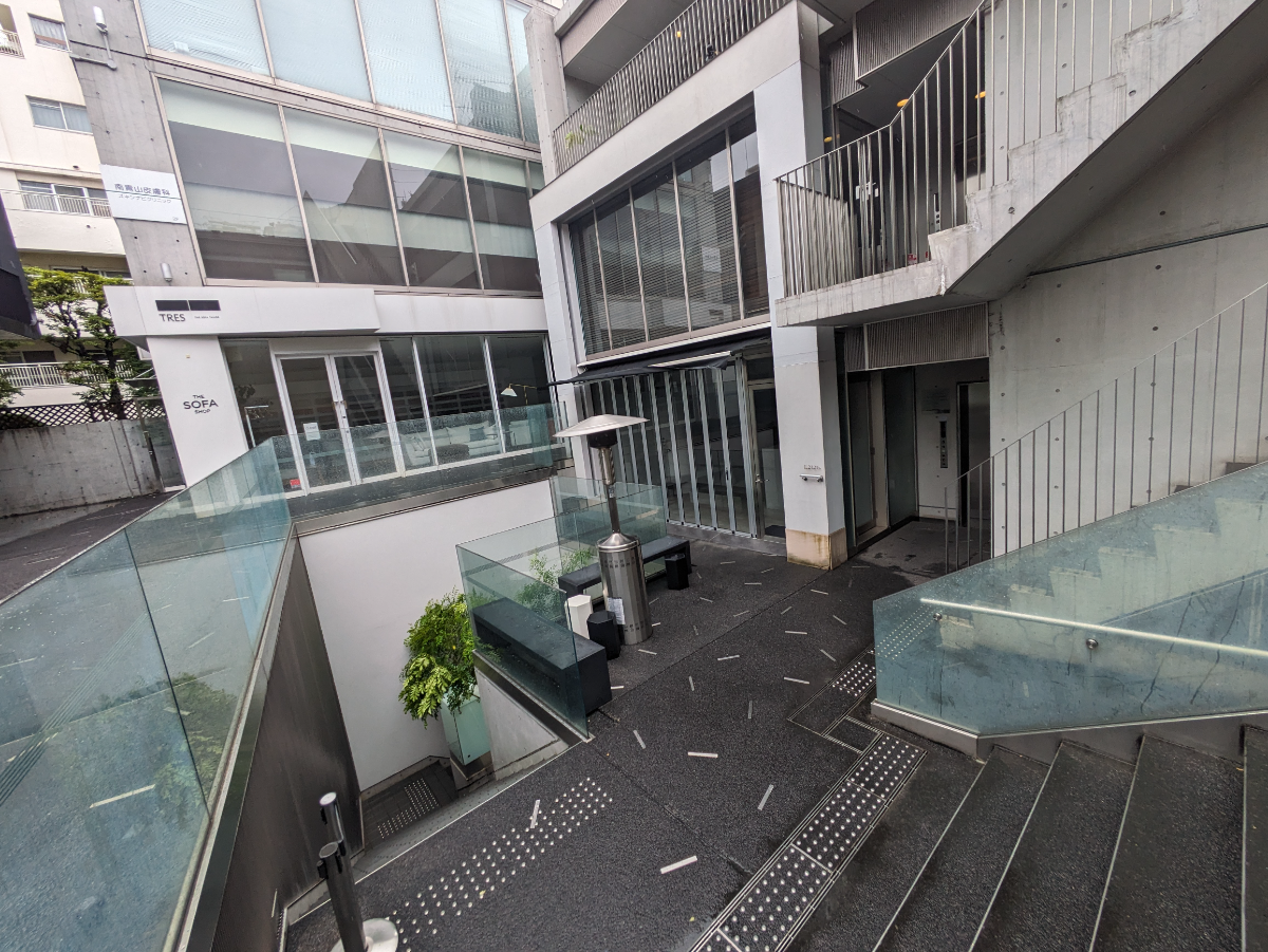 v20240513174100/fresh/building/J00100360859_3