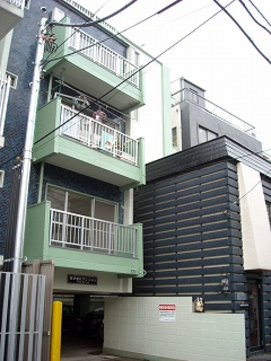 v20240605174056/fresh/building/J00100374440_1