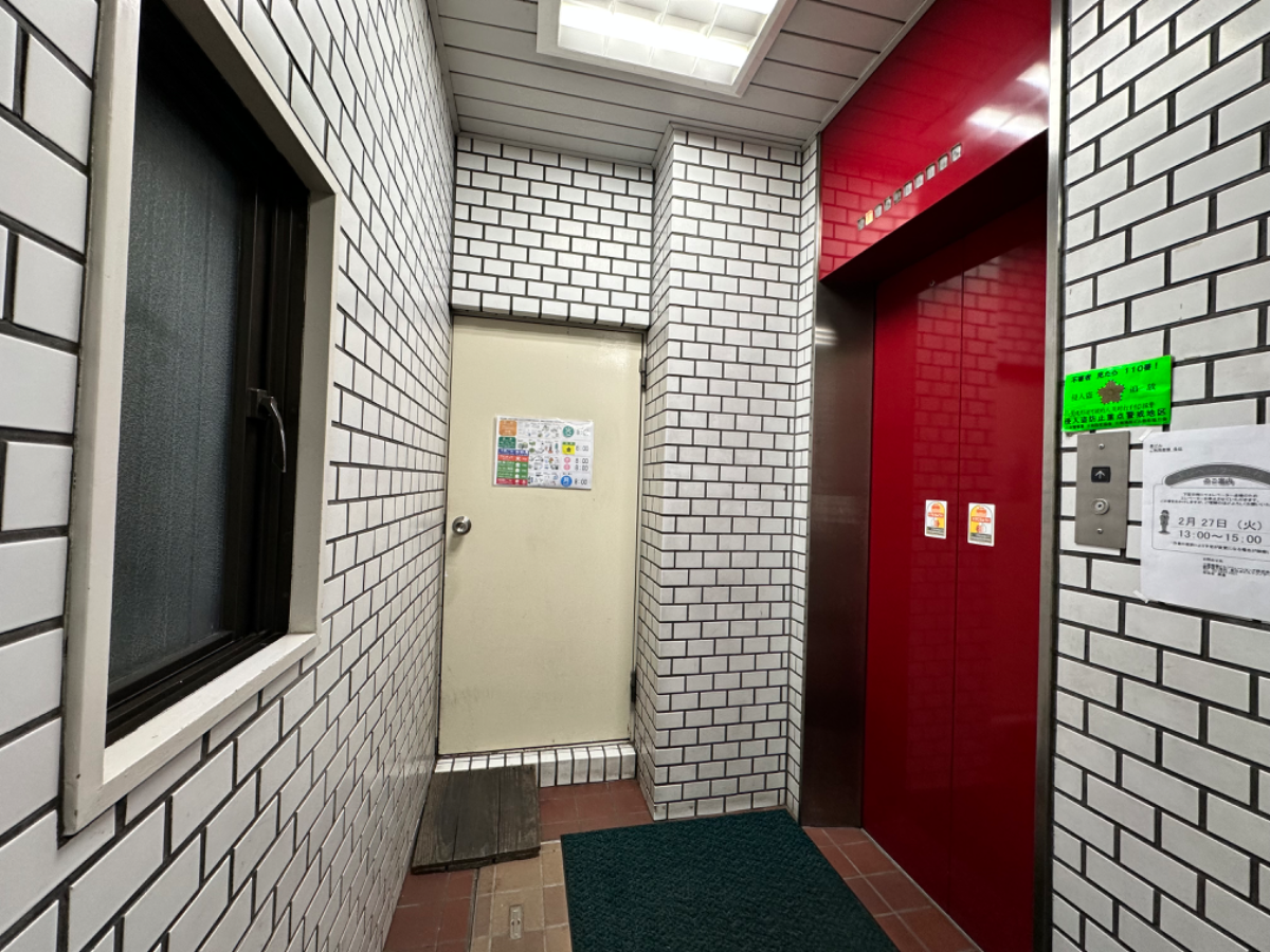 v20240605174056/fresh/building/J00100385045_4