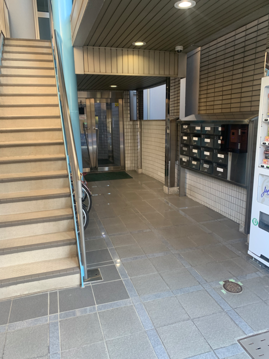 v20240621174059/fresh/building/J00100366563_3