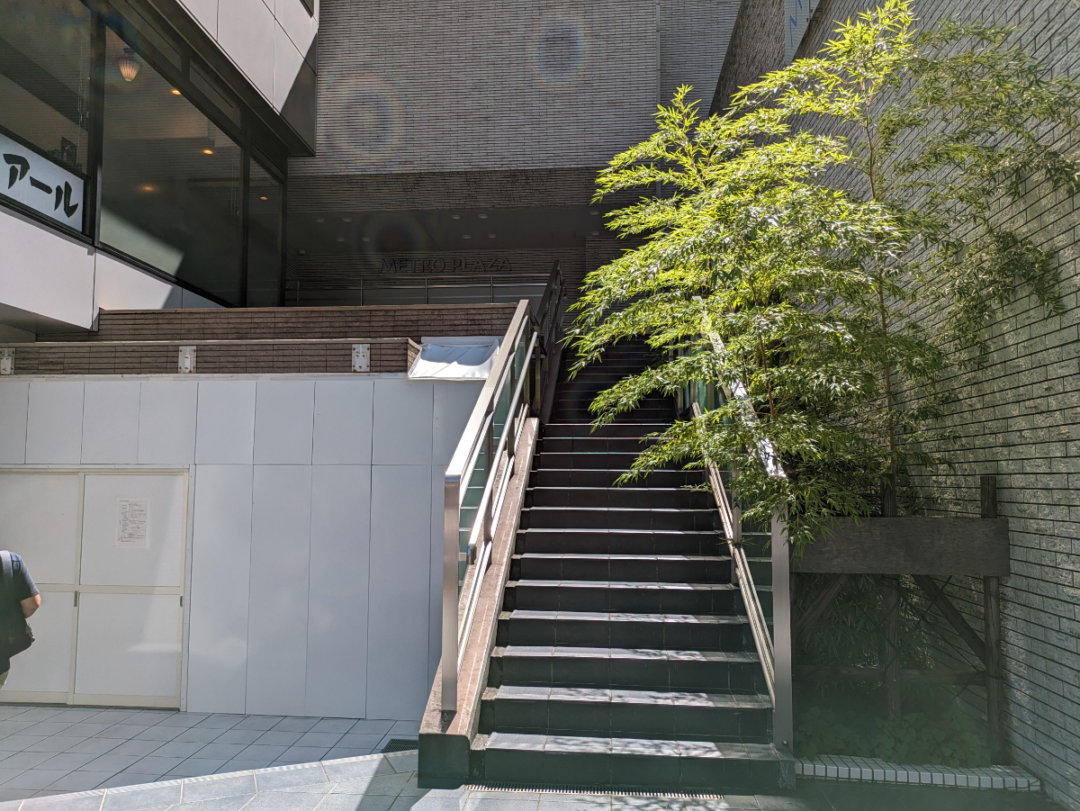 v20240625174107/fresh/building/J00100356606_13