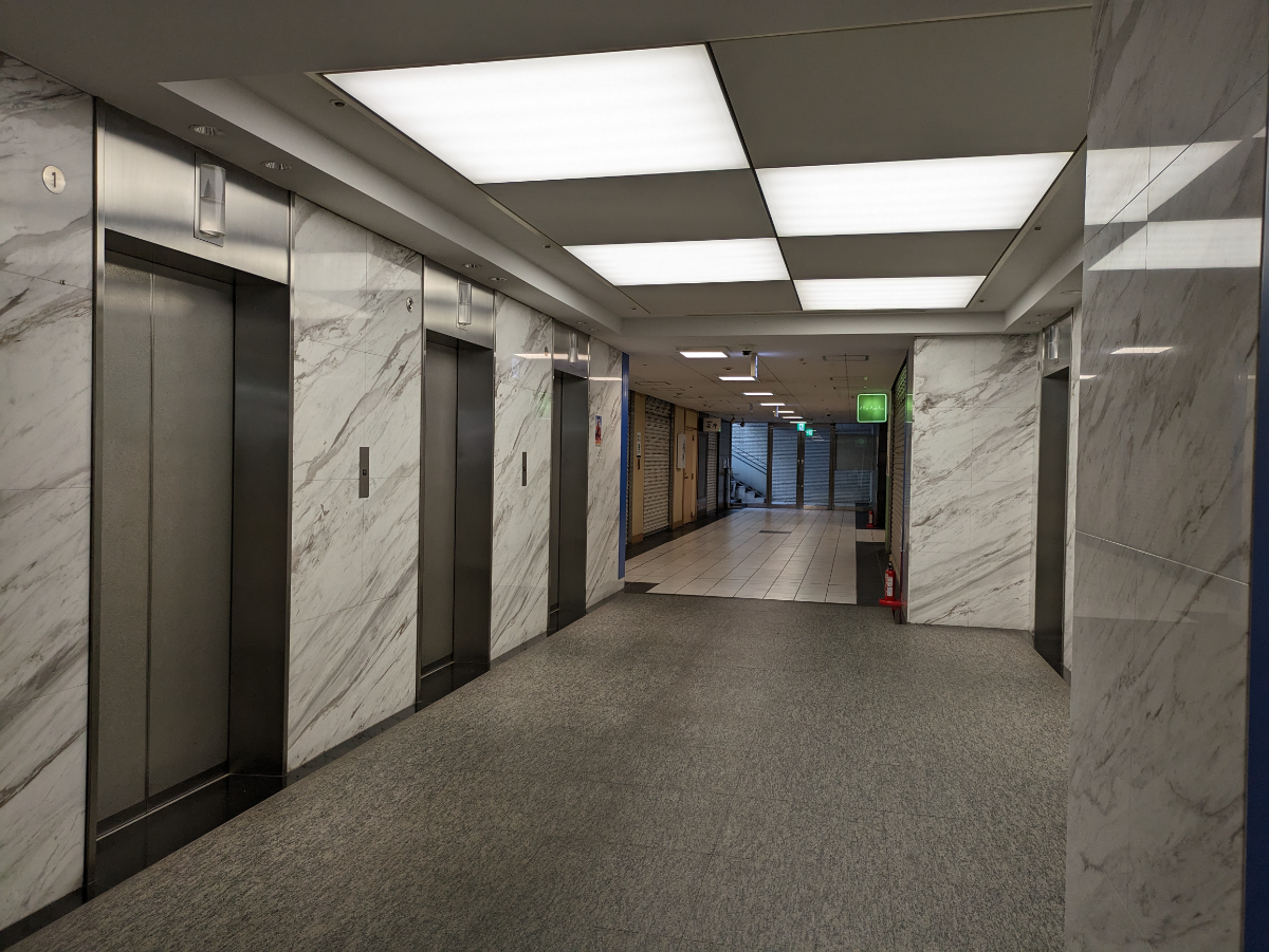 v20240625174107/fresh/building/J00100356606_4