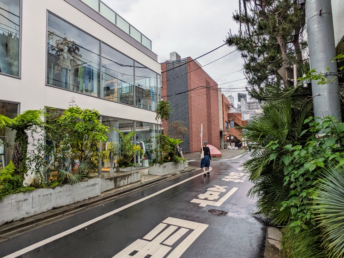 v20240702174106/fresh/building/J00100357062_14