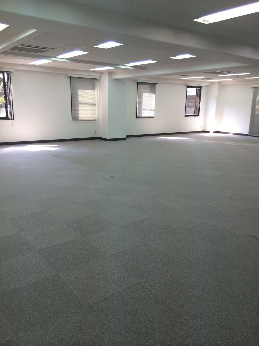 v20240705174054/fresh/building/J00100359104_17